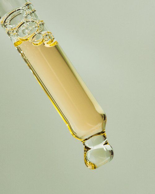 Pelcare Anti-Aging Glowing Oil botanical face oil for radiant-looking skin