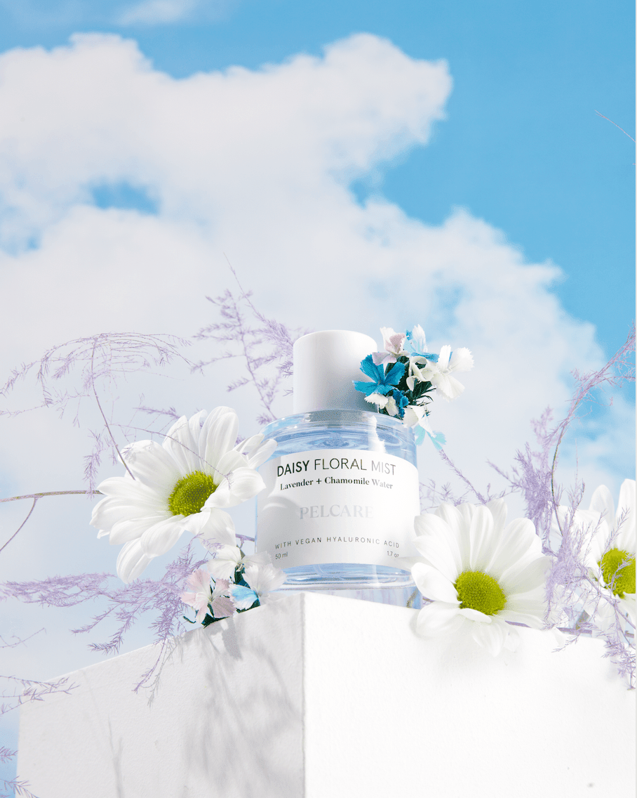 Pelcare Daisy Floral Mist calming hydrating face mist with chamomile and lavender